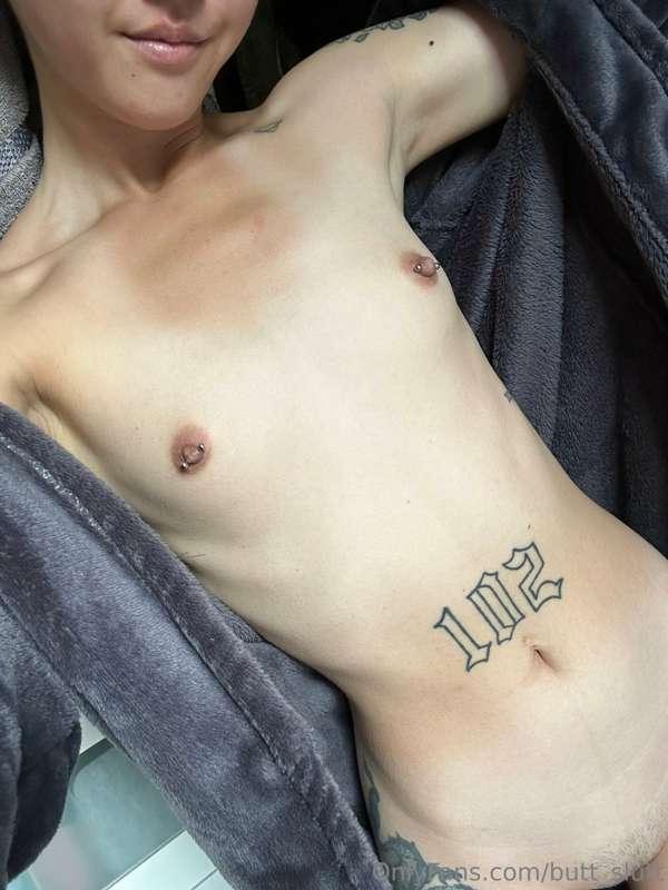 Happy titty Tuesday 🍒