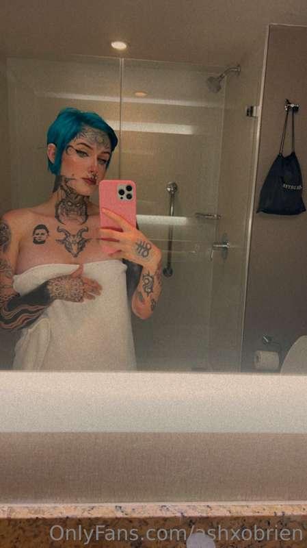 Buy my photo set to remove the towel💙