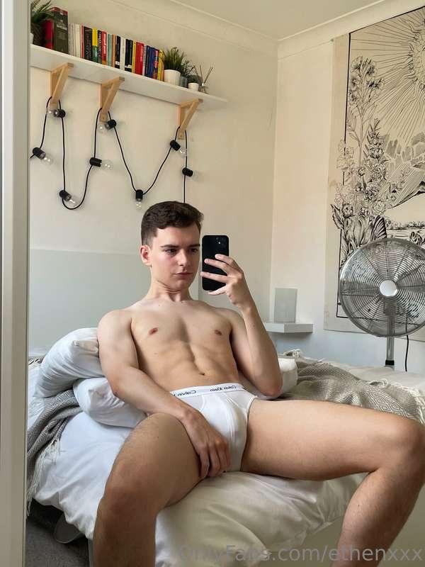 worship my cock bro 😮‍💨