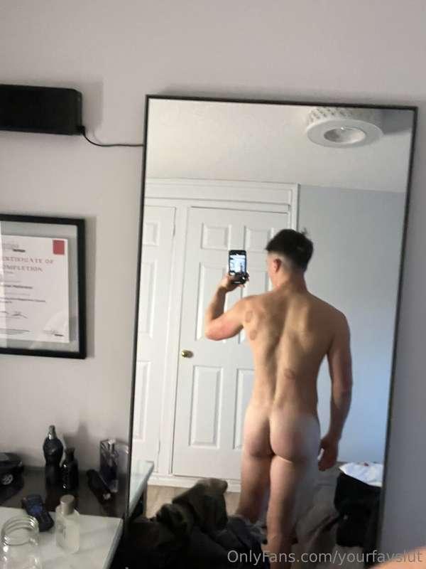 Wanna see the rest of me? 😈