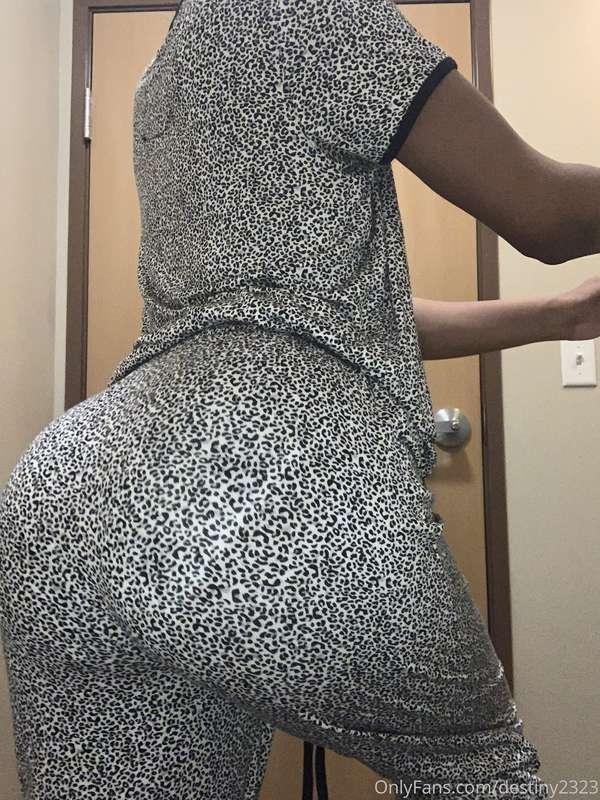 Hey lol 🍑