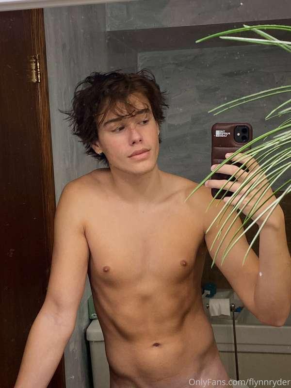 get naked with me? 🥵