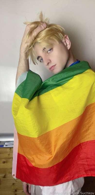 Happy Straight Pride Month! 🏳‍🌈
#pride #prideMonth #LGBT #gay #teen #twink #PrideMonth2023