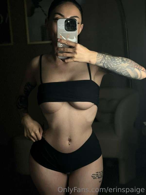 The perfect fit to snuggle in whatcha think ??