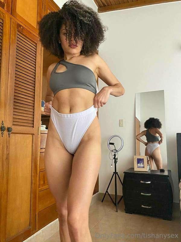 i want dick pics in the DMs 🥵