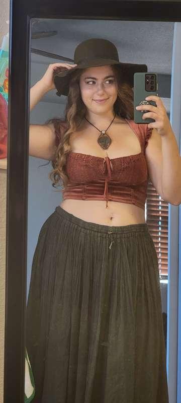 Renaissance faire day 2! My nipples popped out of my shirt w..