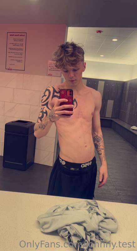 Gym grind has been going good ;) 🤪