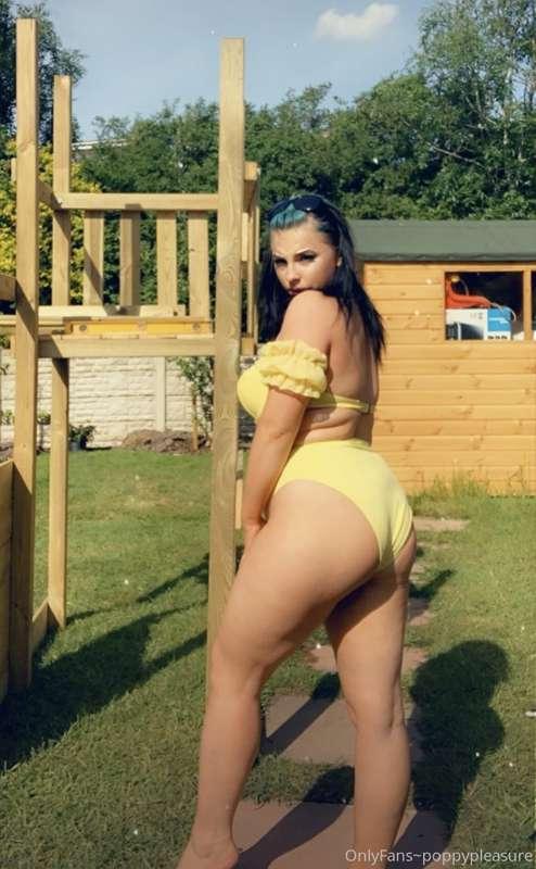 midgetwithtits image #2