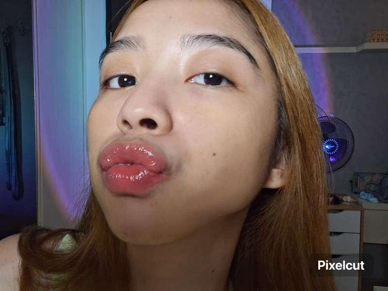 New kisses video uploaded! 💕