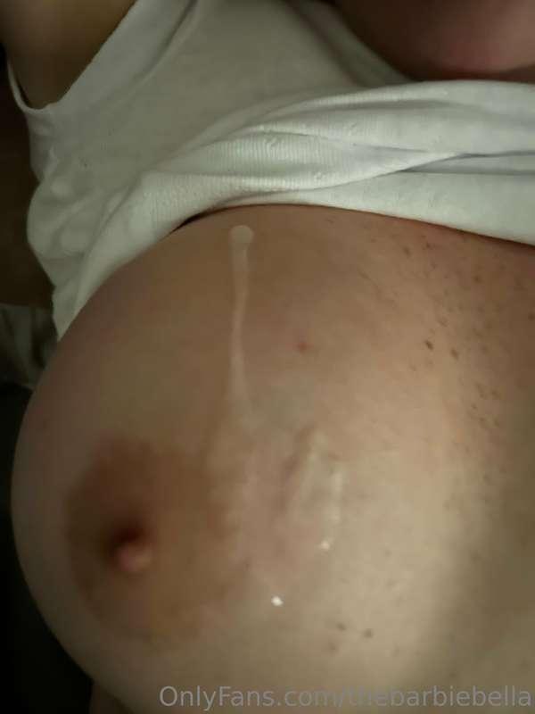 He cum on my tits
