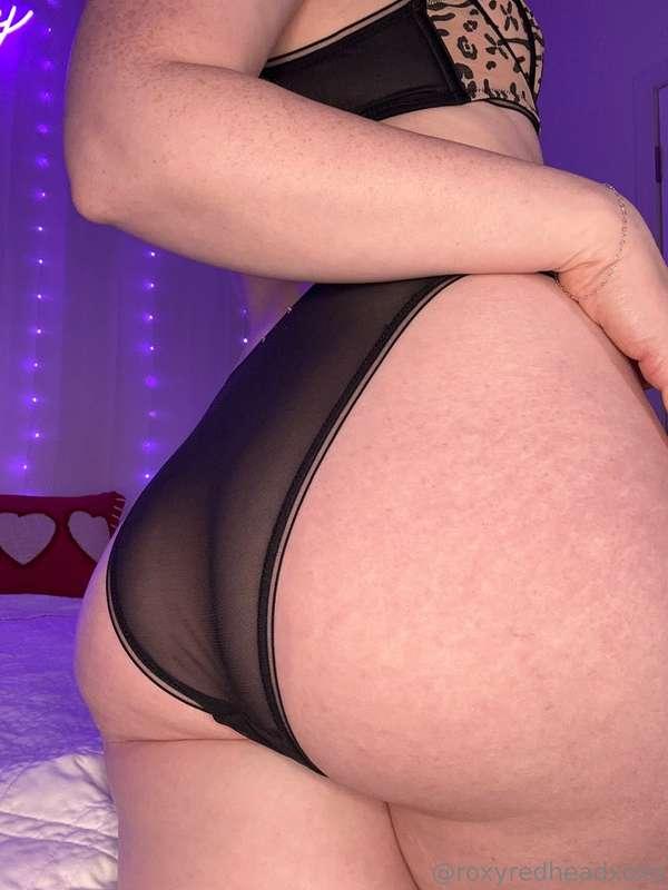No jokes here. Just my sexy ass 🤭