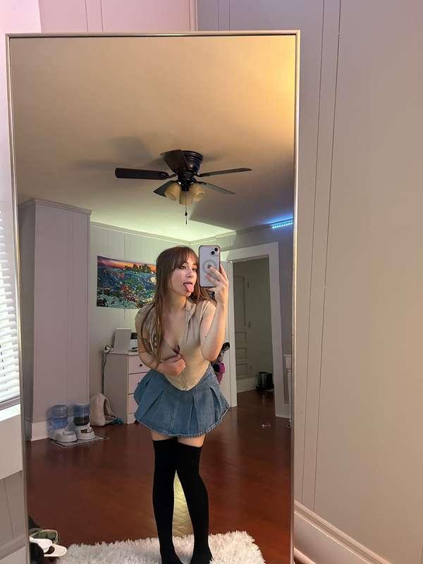 😛 