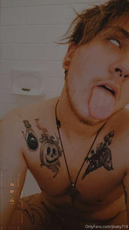 cum in my mouth 😗💜