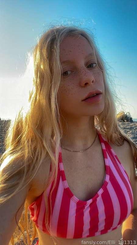 elli_131313 image #0