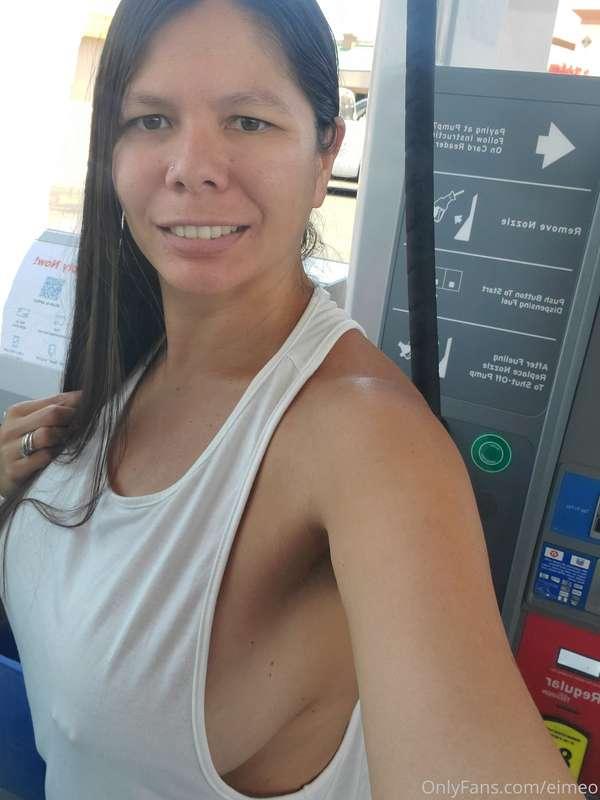Side boob, yay or nay 😊 guess the gas station 😘
