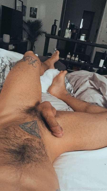 Good morning woke up pretty horny!
