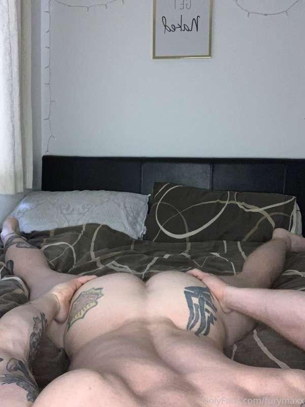 Like how I spread my cheeks?