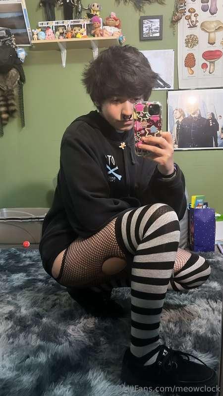 going to a show today, here’s the fit c: