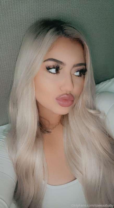 😚😚