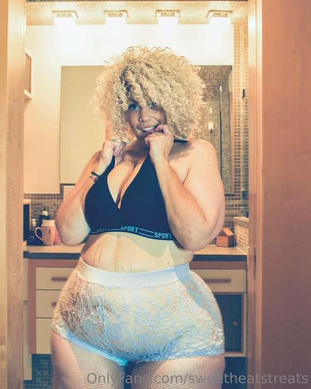 Wanna join me??? 
https://onlyfans.com/sweetheat143