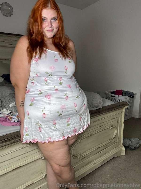 Swipe for a titty/tummy Tuesday 