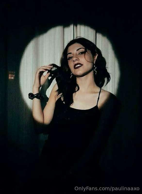 😈