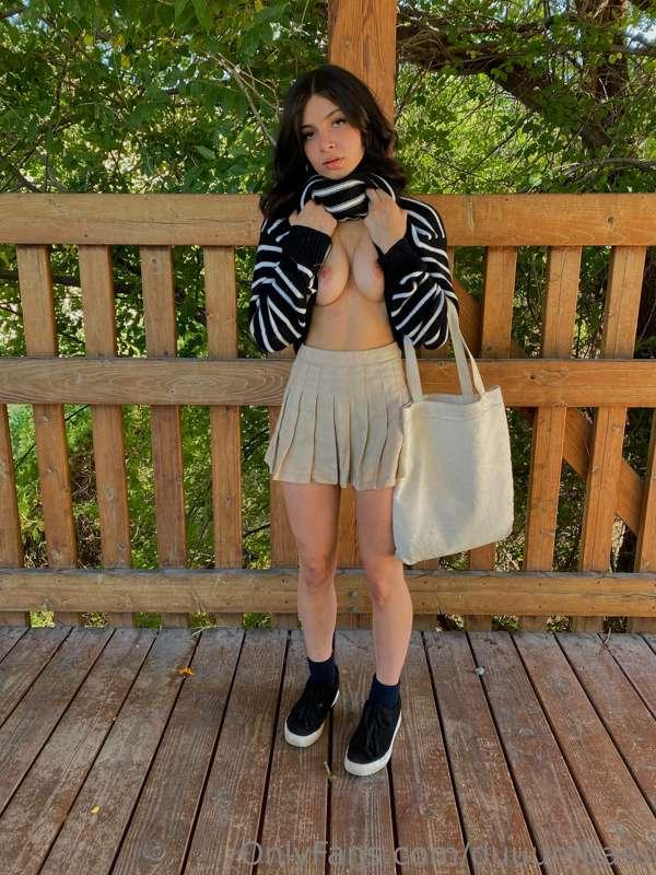 🐝