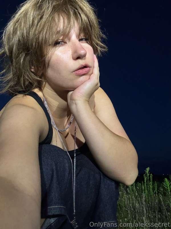 Late night, messy hair, don’t care 🌙✨ Tell me… do I look lik..