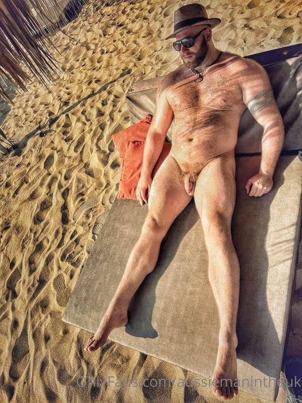 Naked sun bathing is the best. Do you care to join me 😉🌴☀️
