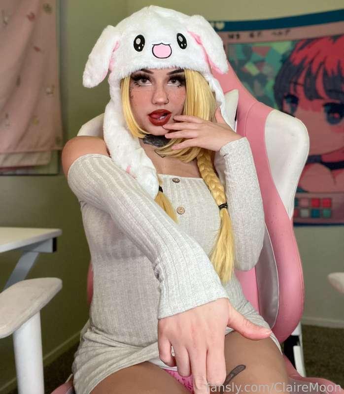 clairemoon image #1