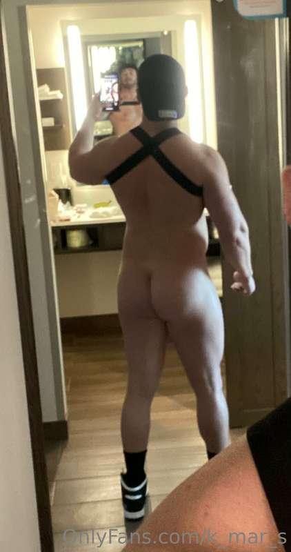 The outfit for tonight. Minus underwear 😏