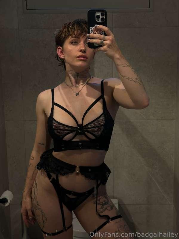 badgalhailey image #1