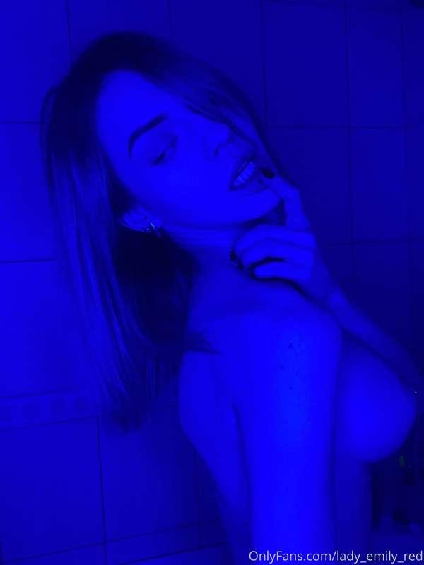 I like unusual lighting ?😏💕