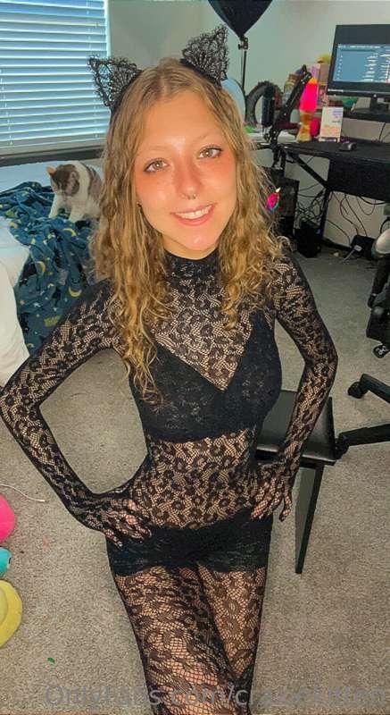 Hmmm you think this blackcat will bring you luck?