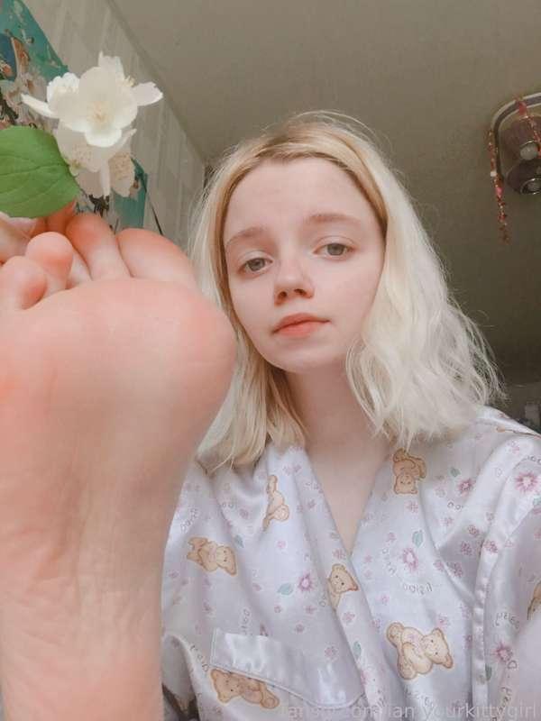 iamyourkittygirl image #8