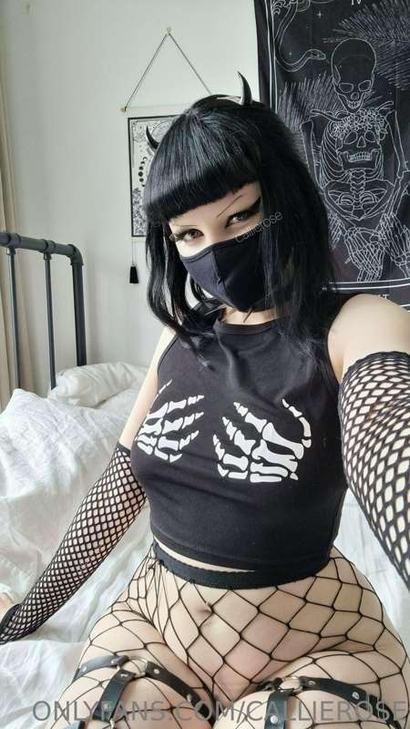 Suck on my demon tits and pussy or I'll drag you to hell 😈