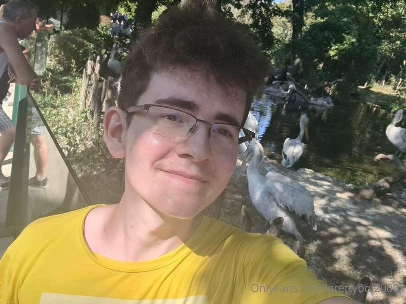 prettyboi2000x image #0