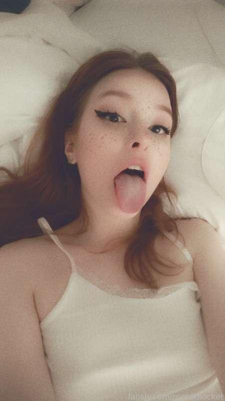 #redhead #smalltits #egirl #teen #ahegao #selfie #natural #ihatehashtags 