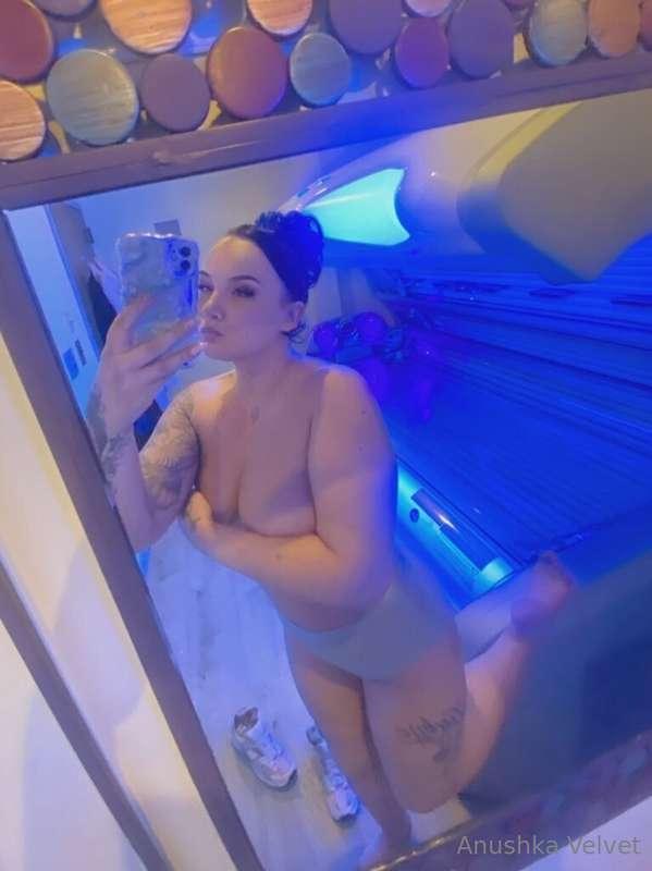 Tanning in NYC is so darn expensive… but I really needed thi..