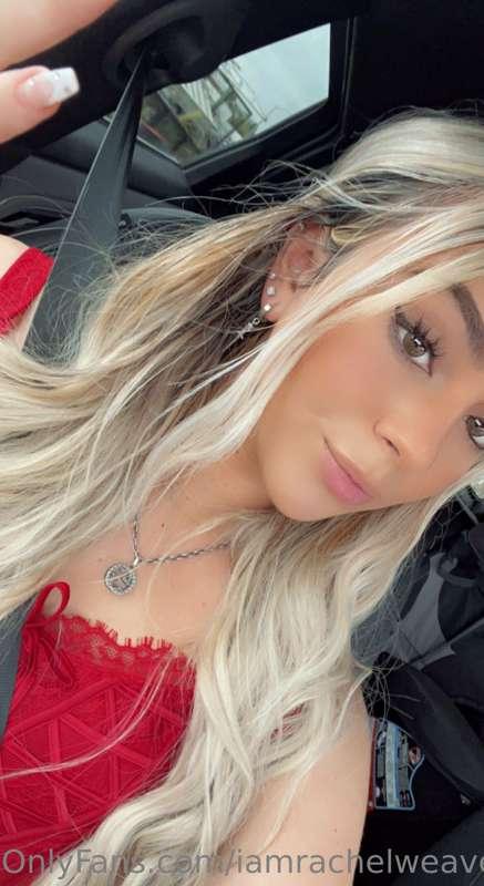 I know I’m the baddest❤️😚🥵 now come chat with me:)