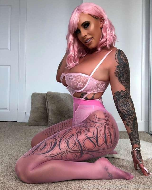 Do you like my new tattoo?? 💗