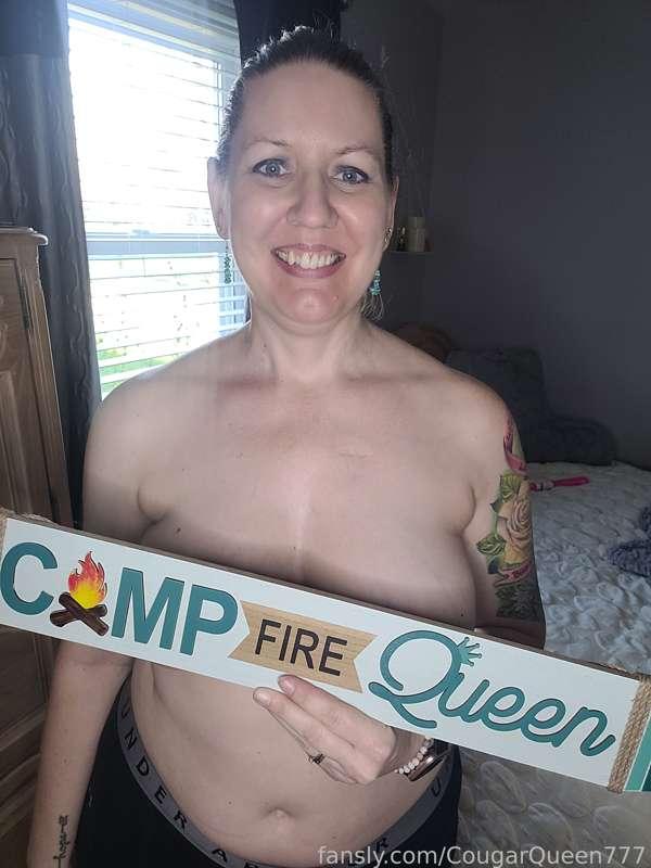 I found this sign at the craft store the other day &amp; had to have it! My goal is to get a camper to live in &amp; travel the country making content &amp; selling my crafts! Maybe someday I'll be traveling in your neck of the woods 😉😘❤️

#fyp #cougar #mature #milf #mommy #stepmom #pawg #curvy #boobs #tits