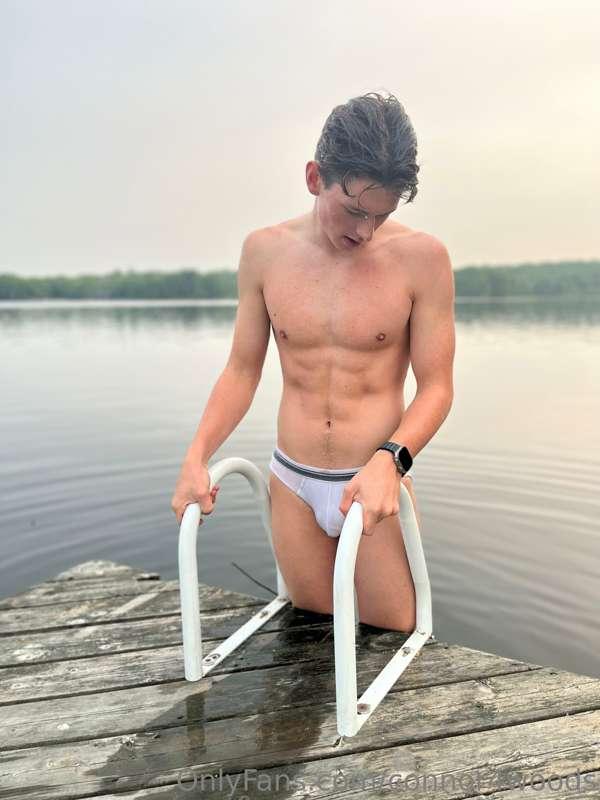 Who wants join me for a dip in the lake;) 
Cloths are option..