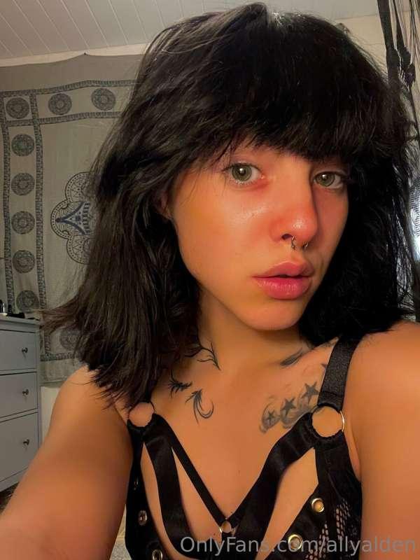 would u hate me if i cast a love spell on u?🔮