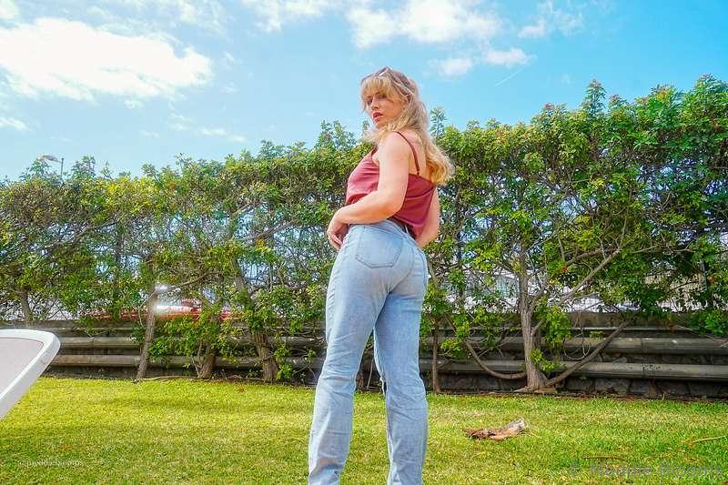 Outdoor cutie <3