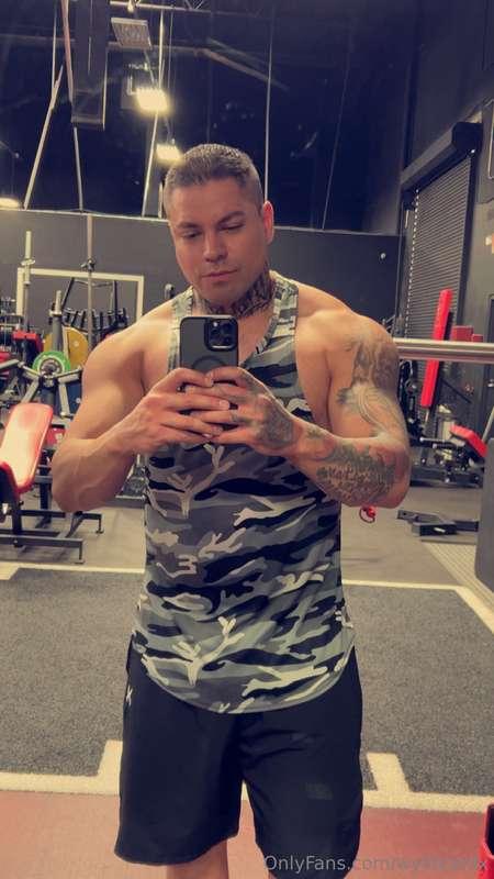 Working on getting sexier 😏💪🏽😜