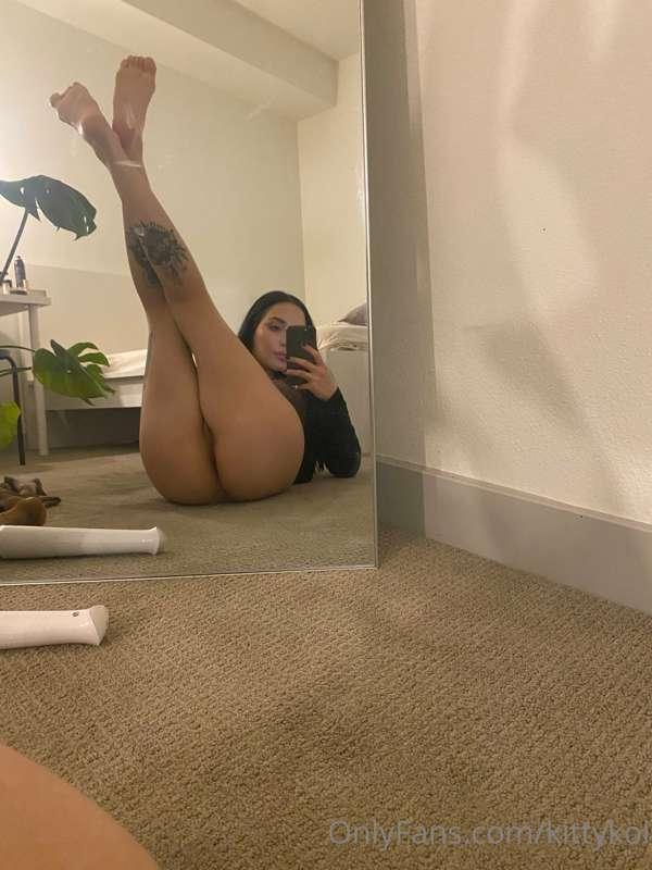 I love getting fucked like this. Putting my legs together re..