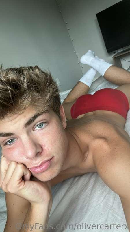 Come take these off me 😘❤️