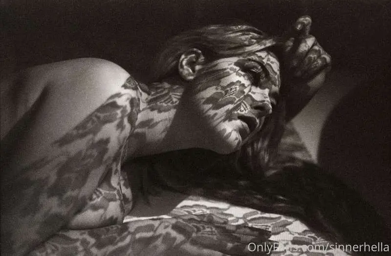 sinnerhella image #2