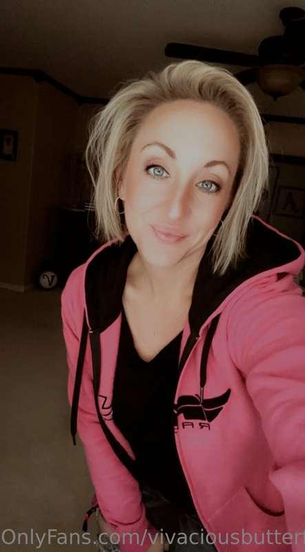 Happy Saturday Night to my sexy fans!